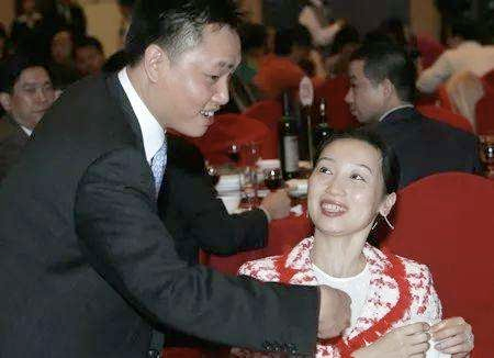 51歲黃光裕出獄：12年前，身價(jià)430億的他，得罪了誰(shuí)？(圖9)